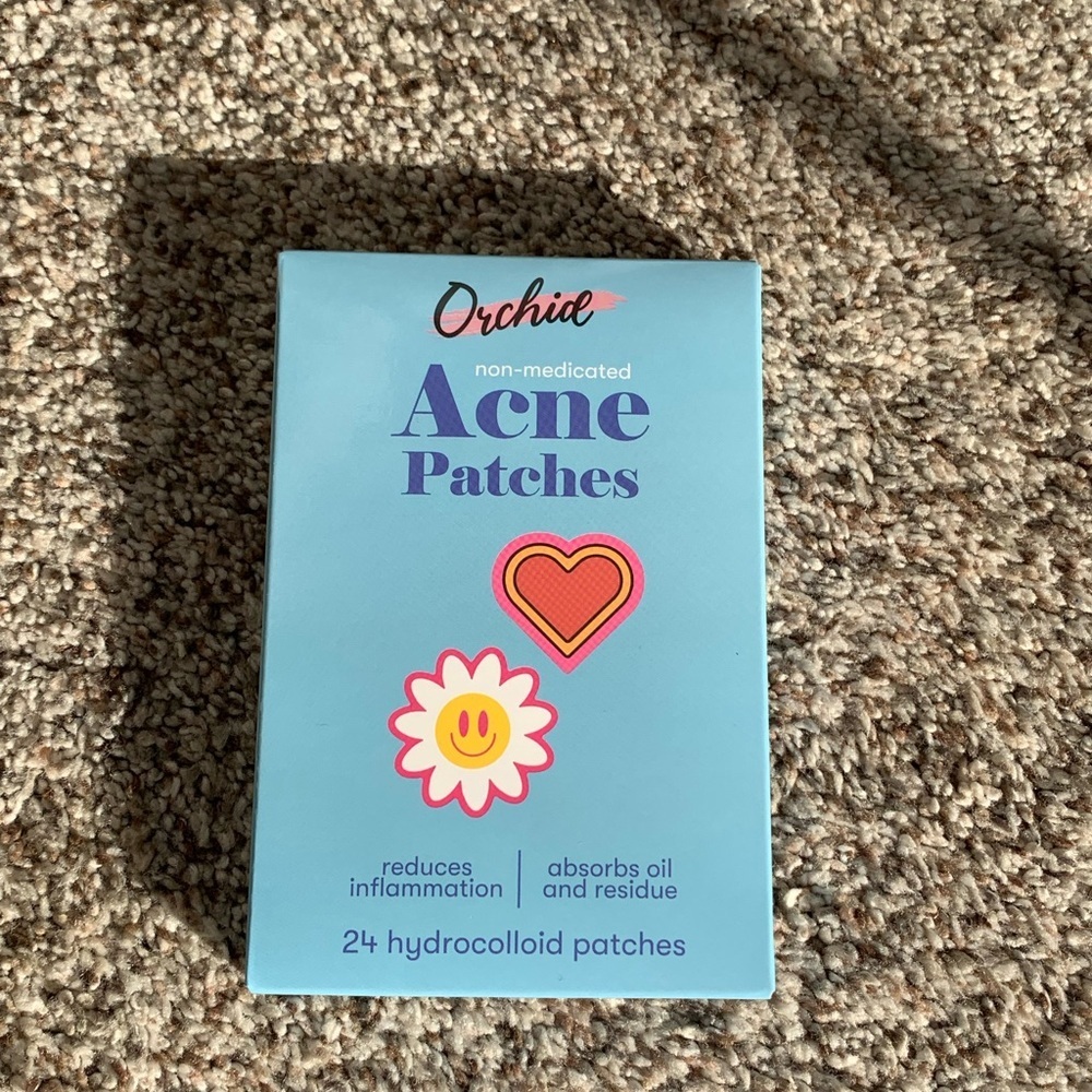 Blue Acne Patches – 24 Hydrocolloid Spots